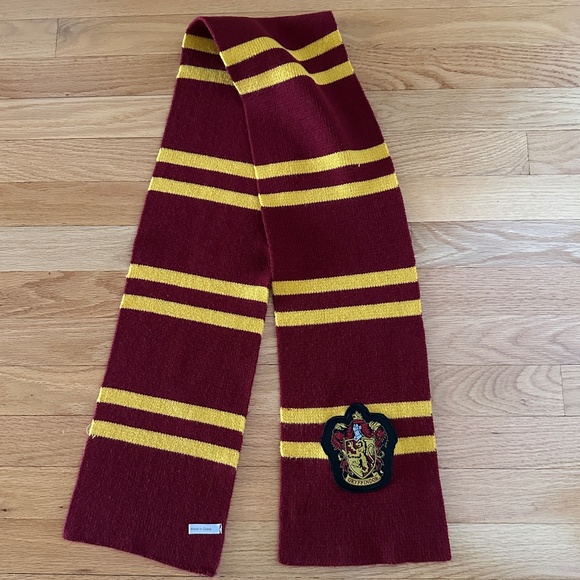 Harry Potter Gryffindor Knit Scarf Red Gold - Picture 3 of 9